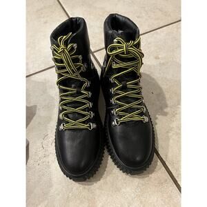 Lisa Vicky Black Tireless-v Milled Leather High Top Boots Lace Up Sz 7.5 NWT